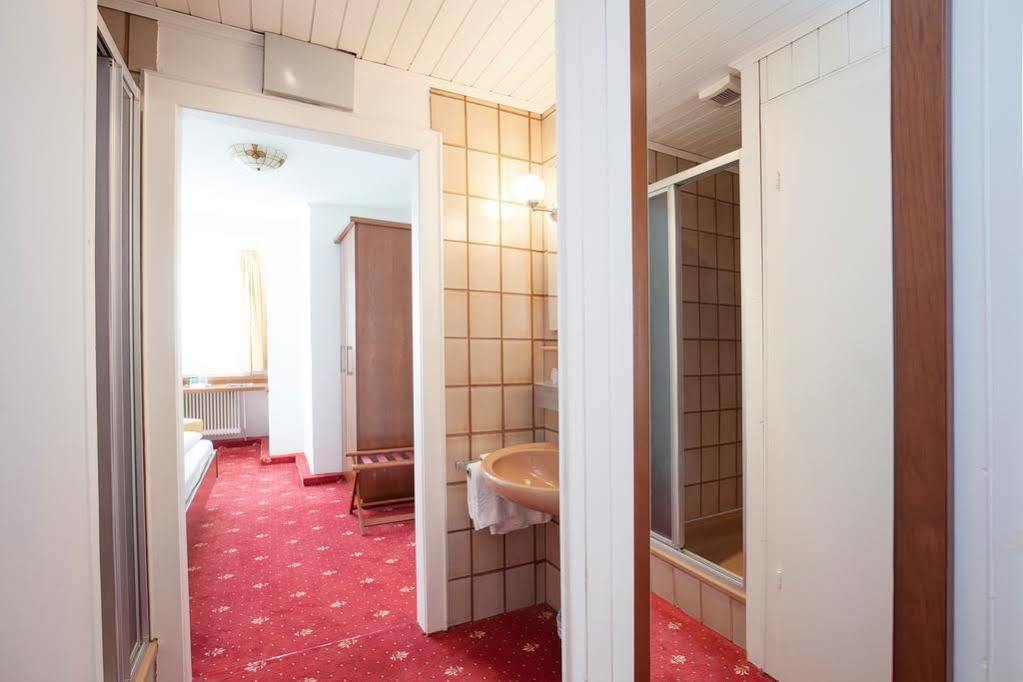 Keramikhotel Goldener Brunnen Gmunden Zewnętrze zdjęcie